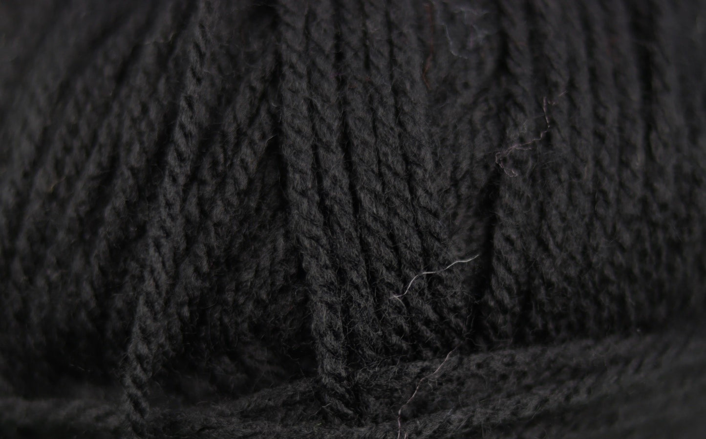 Robin DK 100g/ 0044 Black