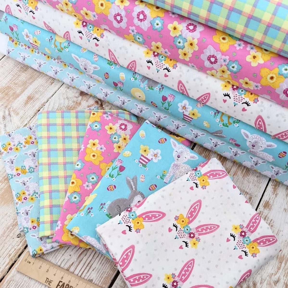 Novelty Easter – Fat Quarters