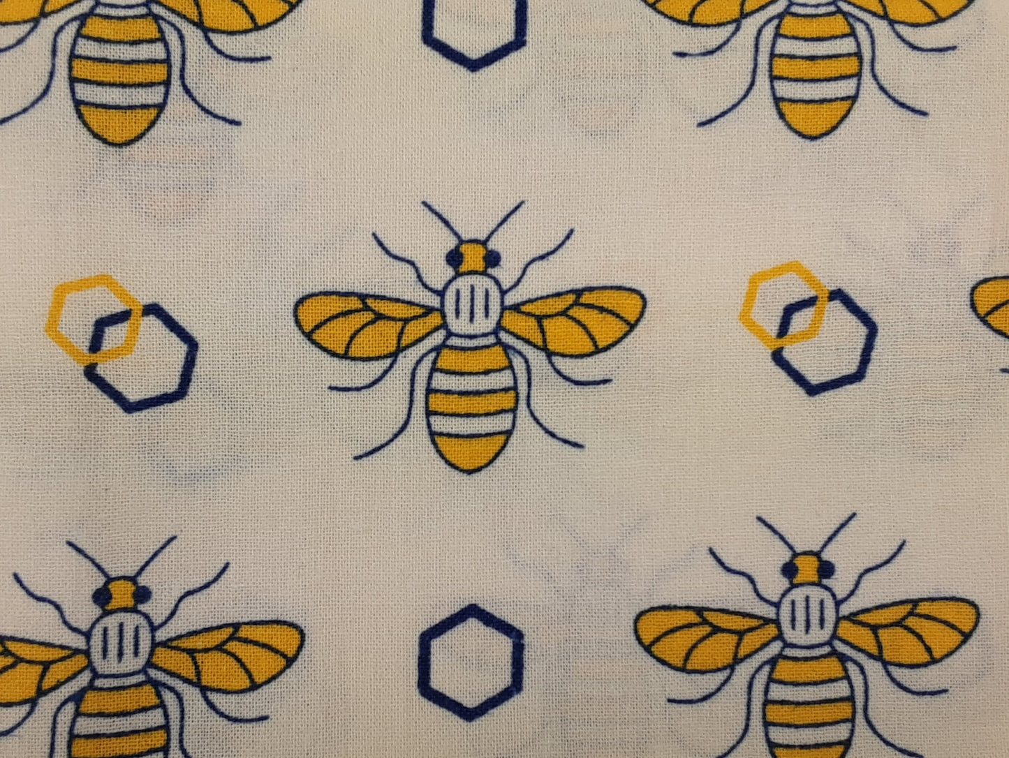 Patchwork Bee- Fat Quarter