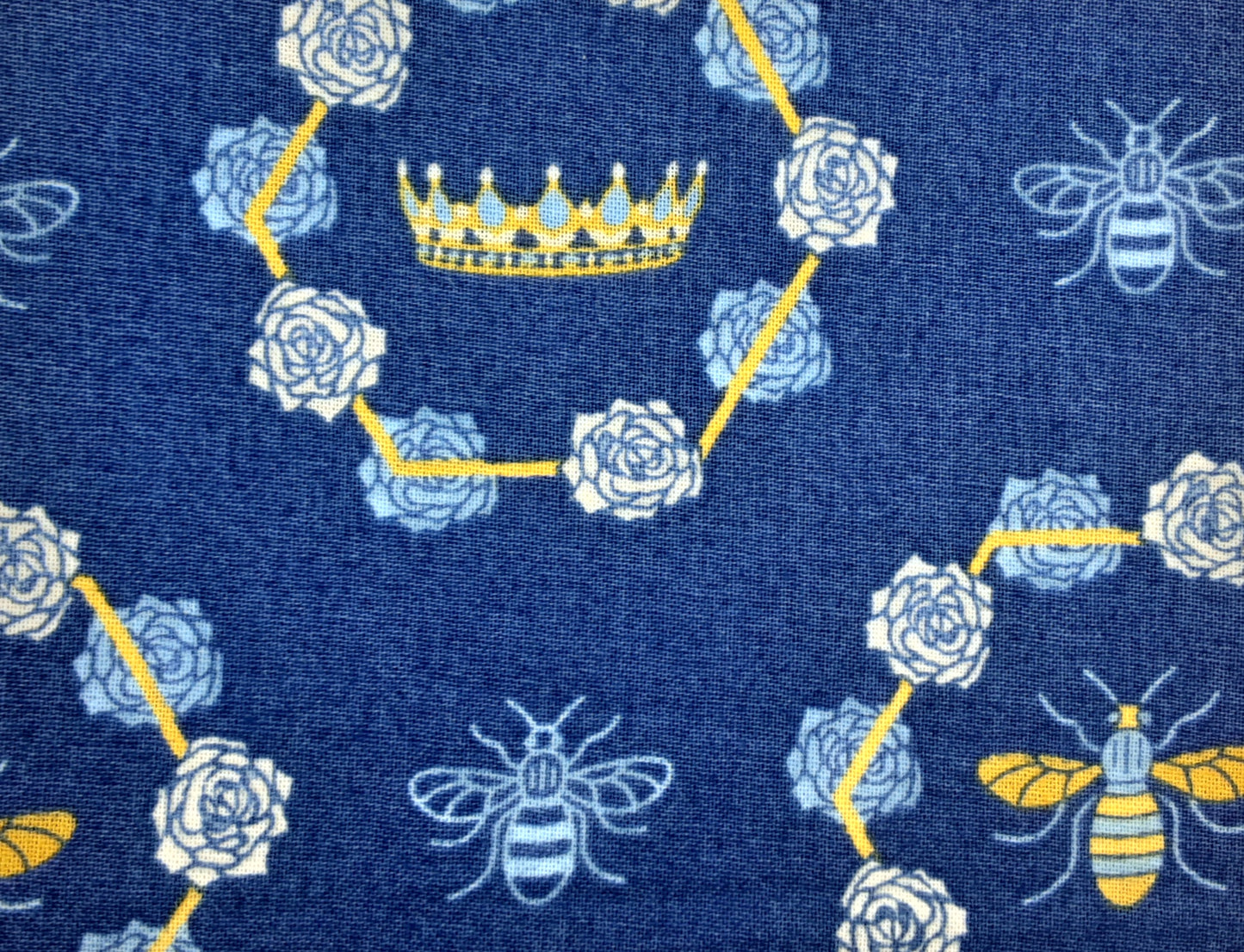 Patchwork Bee- Fat Quarter