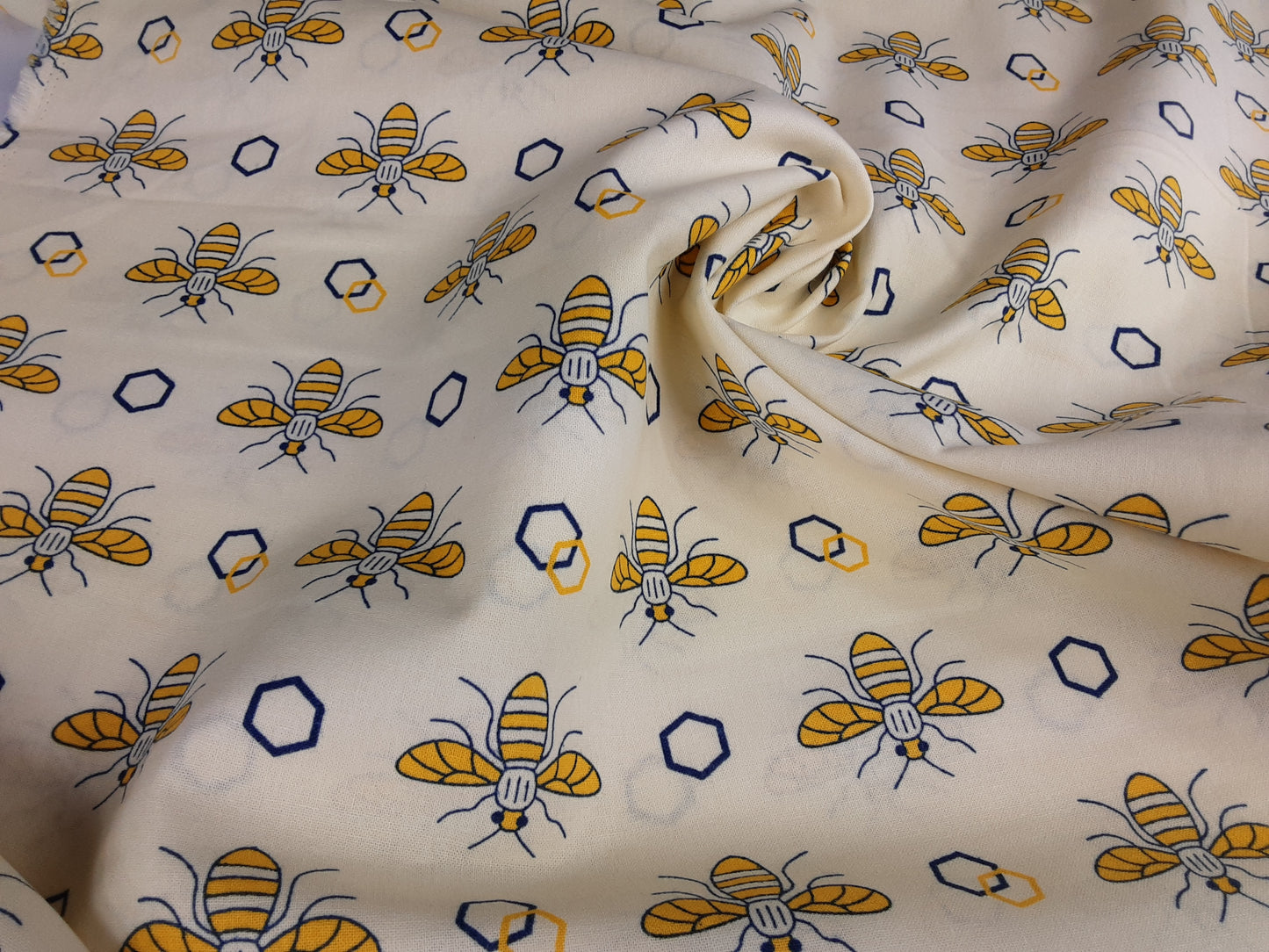 Cotton Patchwork- Bee Subjects