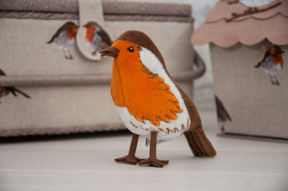Pincushion: Bird: Robin