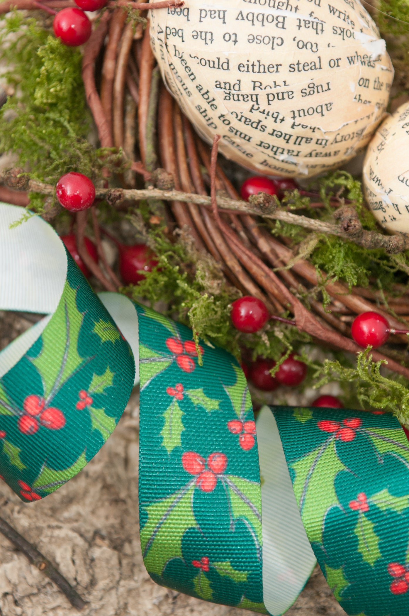 Holly Berry: 25mm: Green and Red