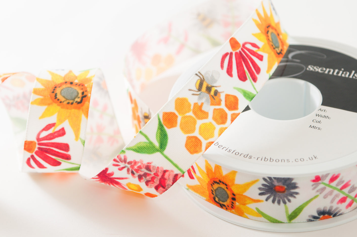 Flower Patch: 25 mm: White/Multi