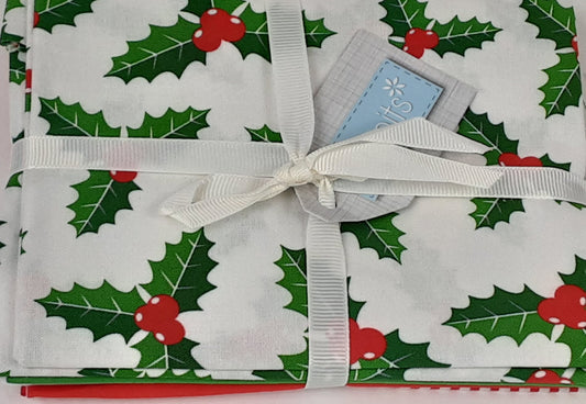 Fat Quarters: Christmas Classic: Bundle of 5