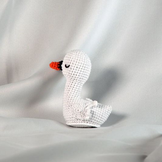 Knitty Critters - Pouch Pals 3 - Melody the Swan