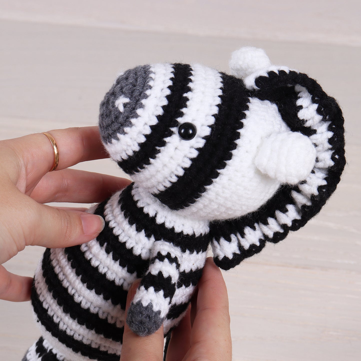 Crochet Kit: Amigurumi: Zebra