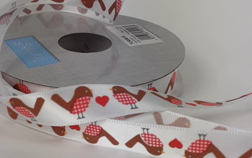 Christmas Ribbon: Satin: Robins 15mm