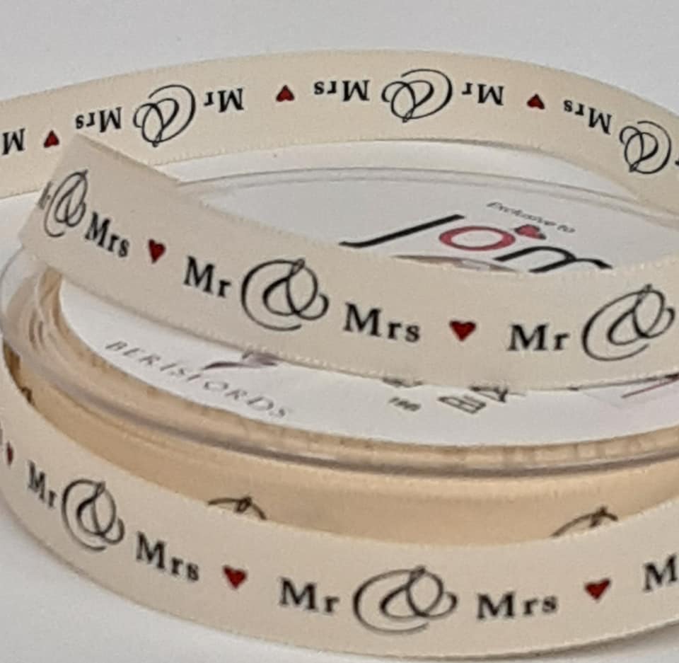 Mr &Mrs
