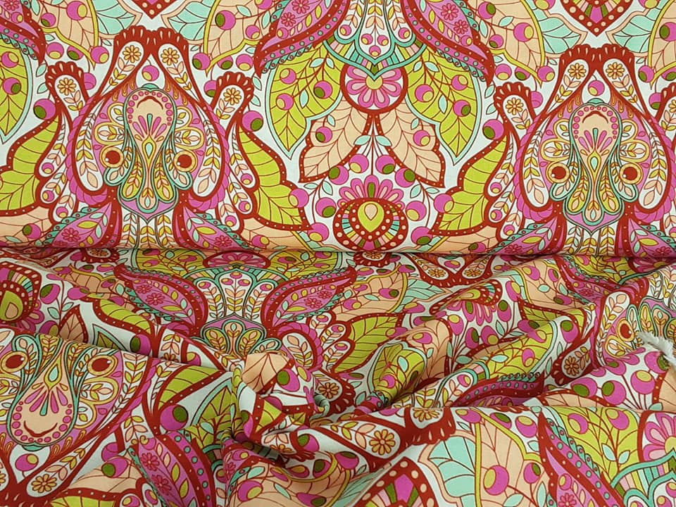 Tropical Paisley Style